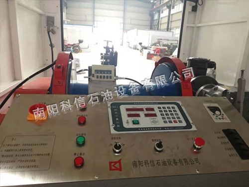撬裝全頻電動(dòng)絞車(chē)操作倉(cāng)圖片